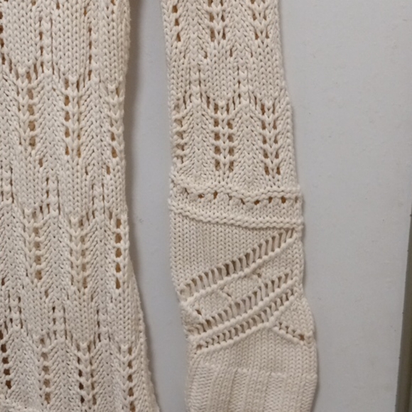 Knitted Cream Sweater Size S - Picture 3 of 7
